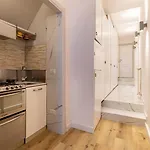 Crispi 30 Stylish Διαμέρισμα