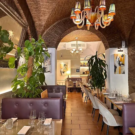 Crispi 30 Stylish * Ρώμη