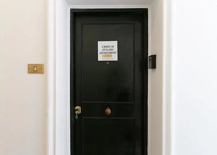 Crispi 30 Stylish Διαμέρισμα