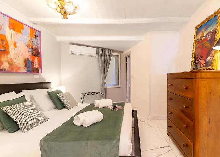 Crispi 30 Stylish * Ρώμη